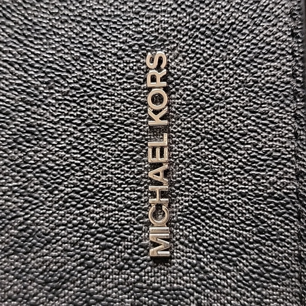 MICHAEL MICHAEL KORS Briley Small Logo Messenger Bag - Picture 5 of 14